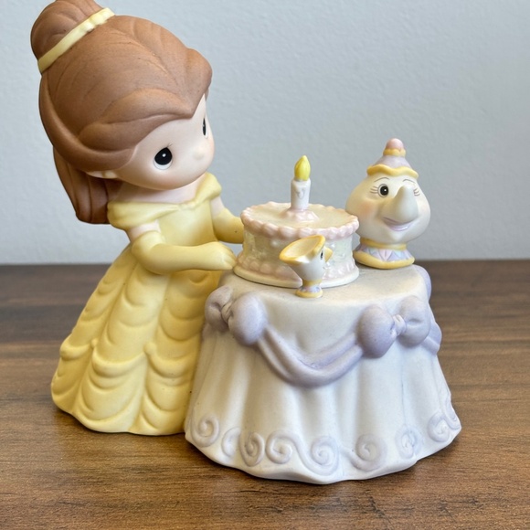 Disney PRECIOUS MOMENTS Be My Guest For Our Birthday Best Figurine Belle - Picture 5 of 12